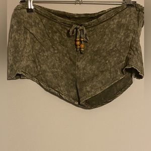 Chaser LA Brand shorts NWT.